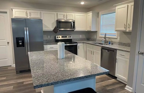 Richmond House | Charming 2-bedroom 2 bathroom house in Lexington, KY