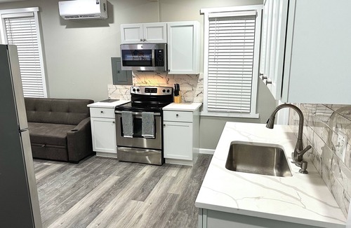 Winston-Govans Apartment | Charming 2-bedroom apartment in cool Baltimore with AC, WiFi