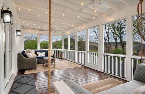 Franklin House | Charming 4-bedroom house with fully fenced yard, in fabulous Franklin