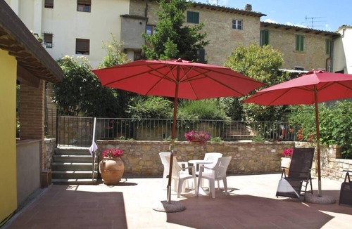 Gambassi Terme Apartment | CHARMING APARTMENT IN THE MIDDLE OF TUSCANY WITH SWIMMING-POOL. WINE TASTINGS
