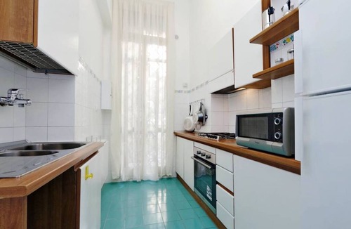 Rione III Colonna Apartment | Charming apartment for 4 people close to piazza di Spagna