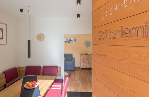 Parcines Apartment | Charming Apartment with Terrace, Mountain Views, Wi-Fi, Parking and Pets Allowed