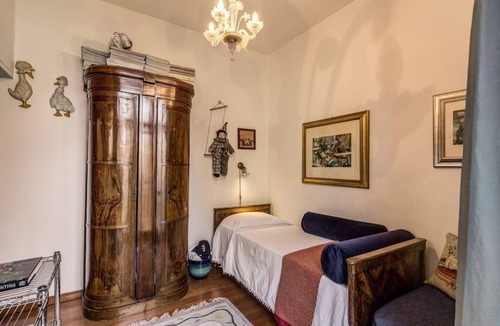 Cannaregio Apartment | Charming apartment with canal view