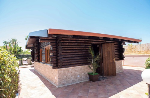 Isola delle Femmine Ski Chalet | Charming Chalet a few steps from the sea, equipped with all amenities.