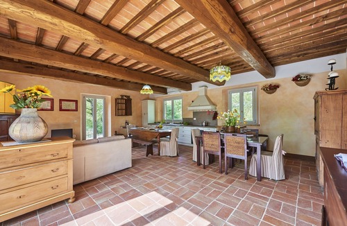 Marciano della Chiana House | Charming farmhouse immersed in the Tuscan countryside with private swimming pool and garden