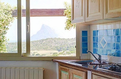 Monte Petrosu Apartment | Charming Holiday Home in Loiri, Sardinia