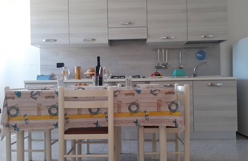 San Foca Apartment | Charming Holiday Home Near The Beach With A Terrace Parking Available, Pets