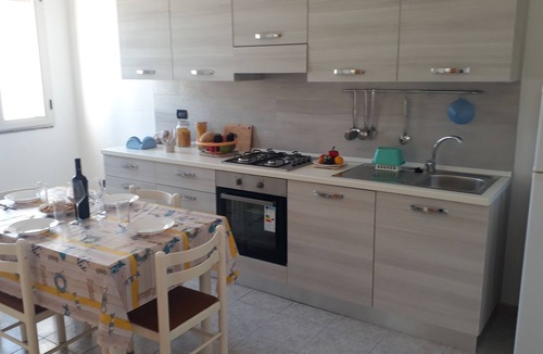 San Foca Apartment | Charming Holiday Home Near The Beach With A Terrace Parking Available, Pets