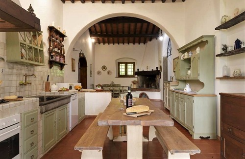 Terranuova Bracciolini Villa | Charming spacious 1500s stone farmhouse with private pool