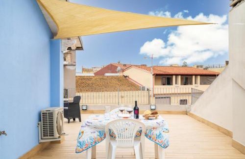 Pirri Apartment | Charming Loft with Large Terrace