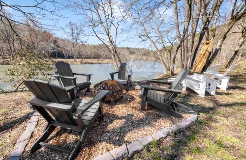 Murphy House | Charming Murphy House with Deck & River Views!