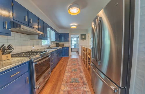 Weems House | Charming secluded waterfront retreat close to Tides Inn