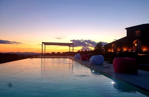 Montefollonico Villa | Charming Villa with infinity pool between Pienza and Montepulciano