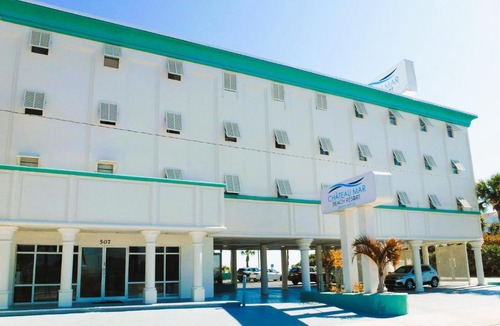 Bostroms Lower Ormond Beach Hotel | Chateau Mar Beach Hotel NEWLY REFURBISHED