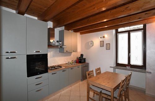 Chiari Apartment | Chiari trilocale nel centro città