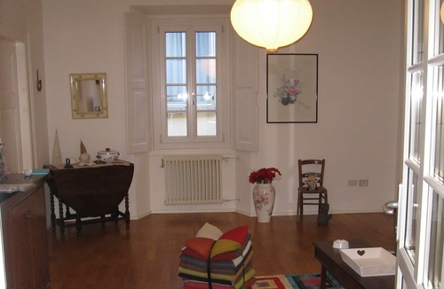 Chiavenna Villa | Chiavenna historic center + garage and courtyard.