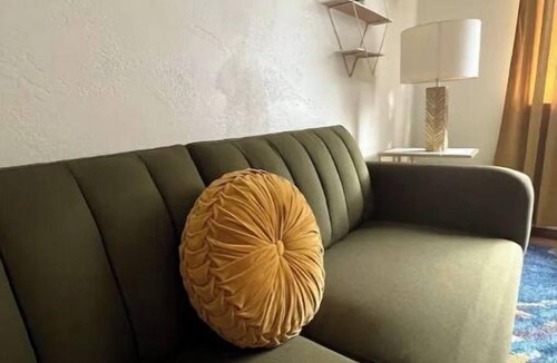 Swissvale Apartment | Chic Boho Retreat