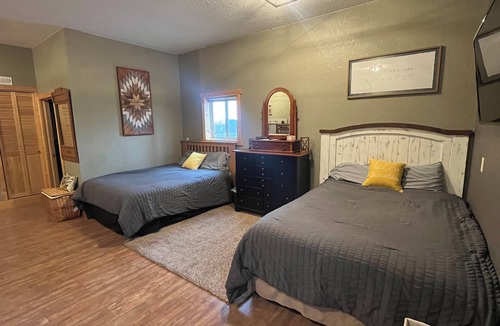 Durand House | Chippewa View Heights ~ breathtaking views and a peaceful getaway!