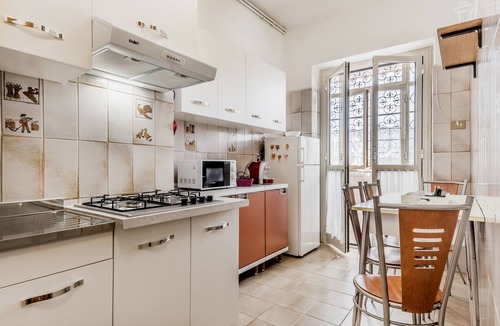 Quartiere XXIV Don Bosco Apartment | Cine City appartament (near Metro line C stop Alessandrino)