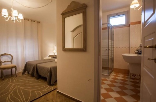 Olbia House | City Garden Guest House
