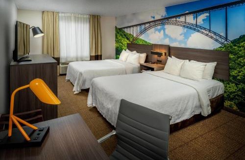 Beckley Hotel | Clarion Pointe Beckley