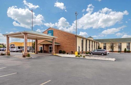 Mount Pleasant Hotel | Clarion Pointe Racine - Mount Pleasant