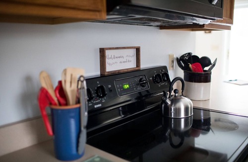 Thayerville Cottage | Close to everything DCL, fun for the whole family