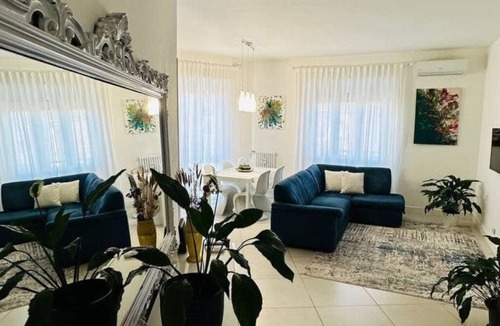 Vittoria Apartment | -CoCoHoUsE-