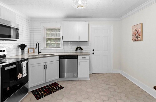 East Ridge House | Come and enjoy this Cute and cozy home