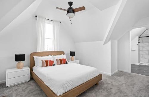 Holy Cross House | Comfort & Convenience in Circle City Family Home
