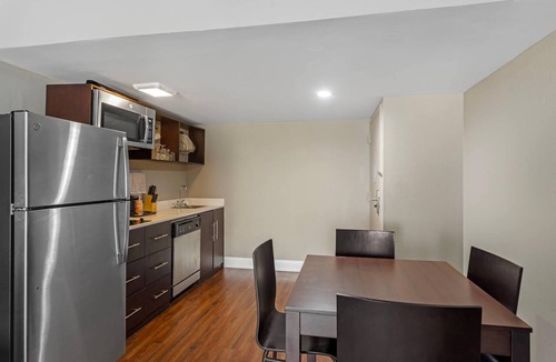 Pottstown Hotel | Comfort Inn & Suites Pottstown Eastern Gateway