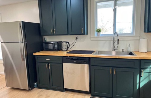 Johnson City House | Comfortable 2-Bed Home Near Downtown Johnson City