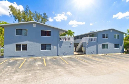 Poinciana Park Apartment | Comfortable 2BR Near Beach & Cruise Port