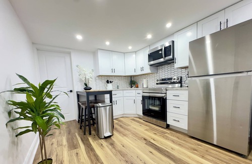 Delair House | Comfortable 5BR Getaway+Jetted Tub + Family Friendly