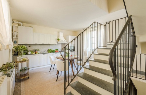 Lucca Historical Center Apartment | Comfortable Convenient Apartment with Garden Views