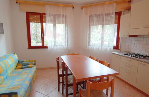 Rosolina Mare Apartment | Comfortable holiday home apartment near Venice with parking