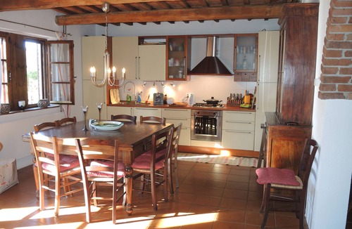 Giuncarico House | Comfortable stone village house in Giuncarico