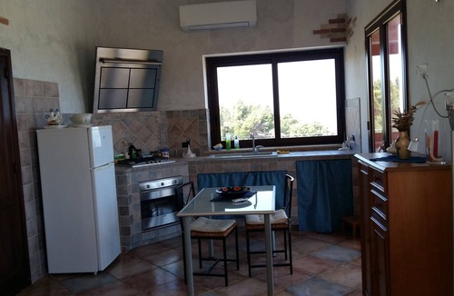 Borgetto Apartment | Comfortable u. Quiet holiday living. 65sqm. + Terrace 30 sqm., U with pool. sea ​view