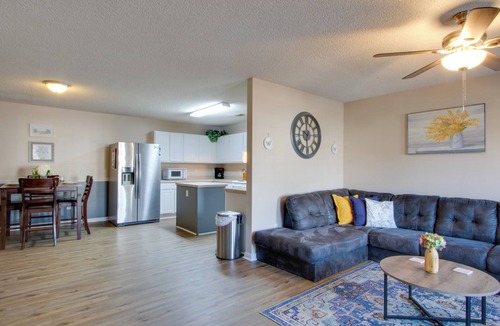 Lexington House | Community Pool! Lexington Home 9 Mi to Lake Murray