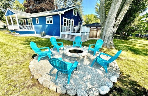 Como House | Como Cabana, Golf Cart, 2 Decks, Fire Pit, BBQ,