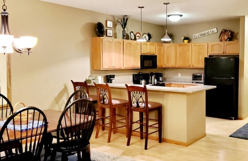 Arnolds Park Condo | Condo, Arnolds Park, Walk to Restaurants & Shops, 4 Bedroom, 2 Bath, Pool
