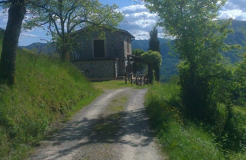 Mologno House | Converted Barn in Garfagnana with views of Apuan Alps