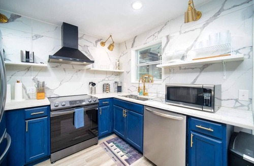 San Jose House | ~Cool Pool Cabana Sleeps 12 Heated Pool~