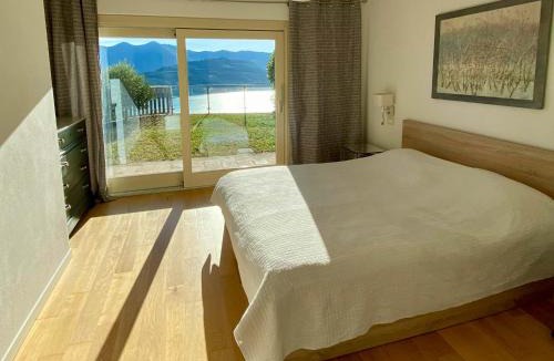 Parzanica Apartment | Corinto - wonderful Lake front apartment