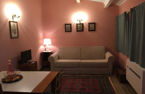 Correzzola Apartment | Corte San Giuliano - Rose Apartment