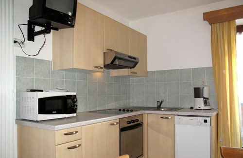 St. Valentin auf der Haide Apartment | Cosy apartment for 6 guests with WIFI, TV, balcony and pets allowed
