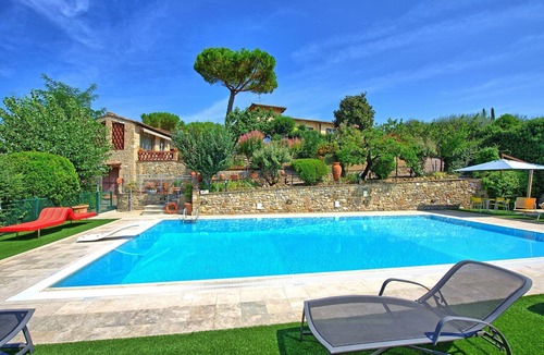 San Gimignano Apartment | Cosy apartment for 2 guests with WIFI, pool, A/C, TV and panoramic view