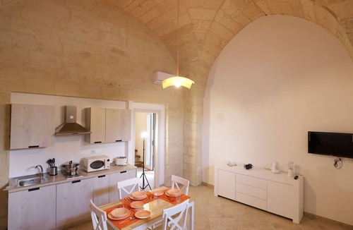 Vernole Apartment | Cosy apartment for 3 guests with A/C, WIFI, TV and pets allowed
