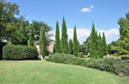 Il Poggio Apartment | Cosy apartment for 4 guests with pool, WIFI, TV, pets allowed and panoramic view