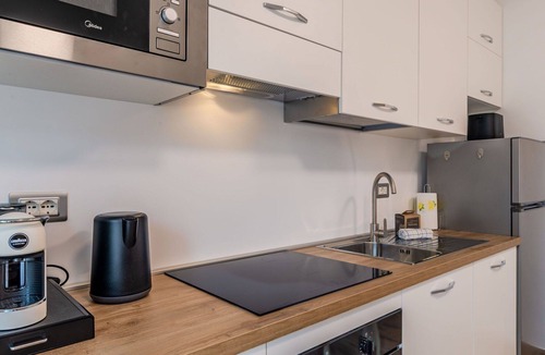 Dro Apartment | Cosy apartment for 4 guests with WIFI, TV, patio and panoramic view